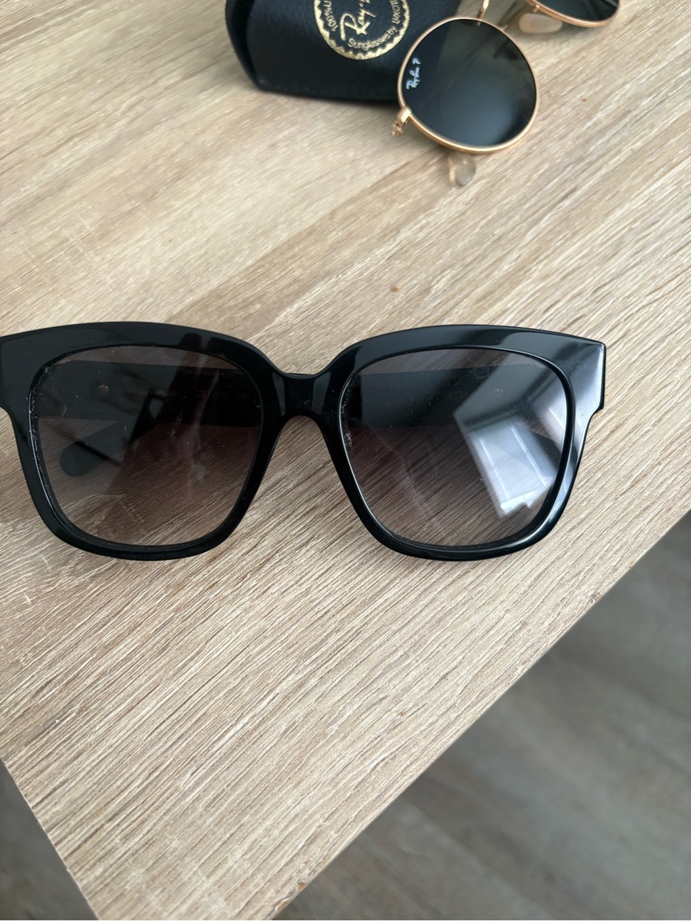 Louis Vuitton LV-GO 14 Square Sunglasses